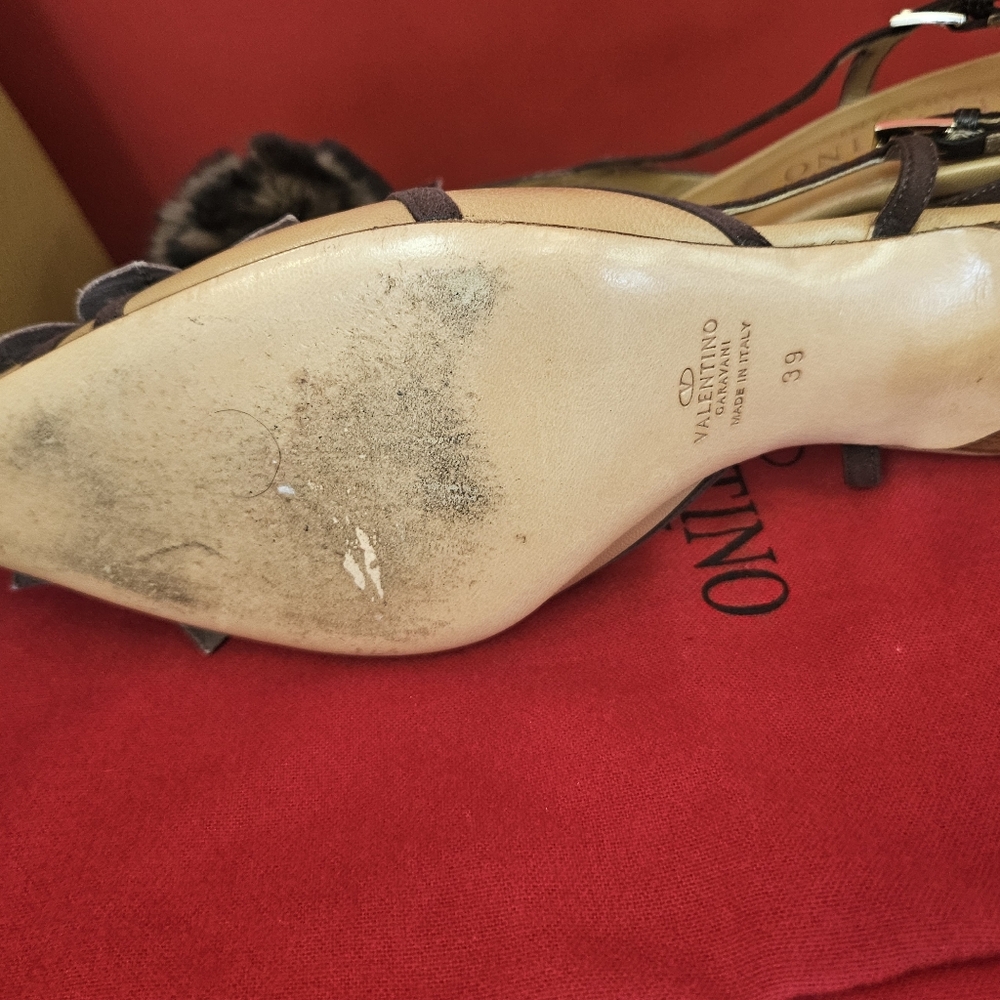 Valentino Garavani beautiful shoe - Picture 6 of 15